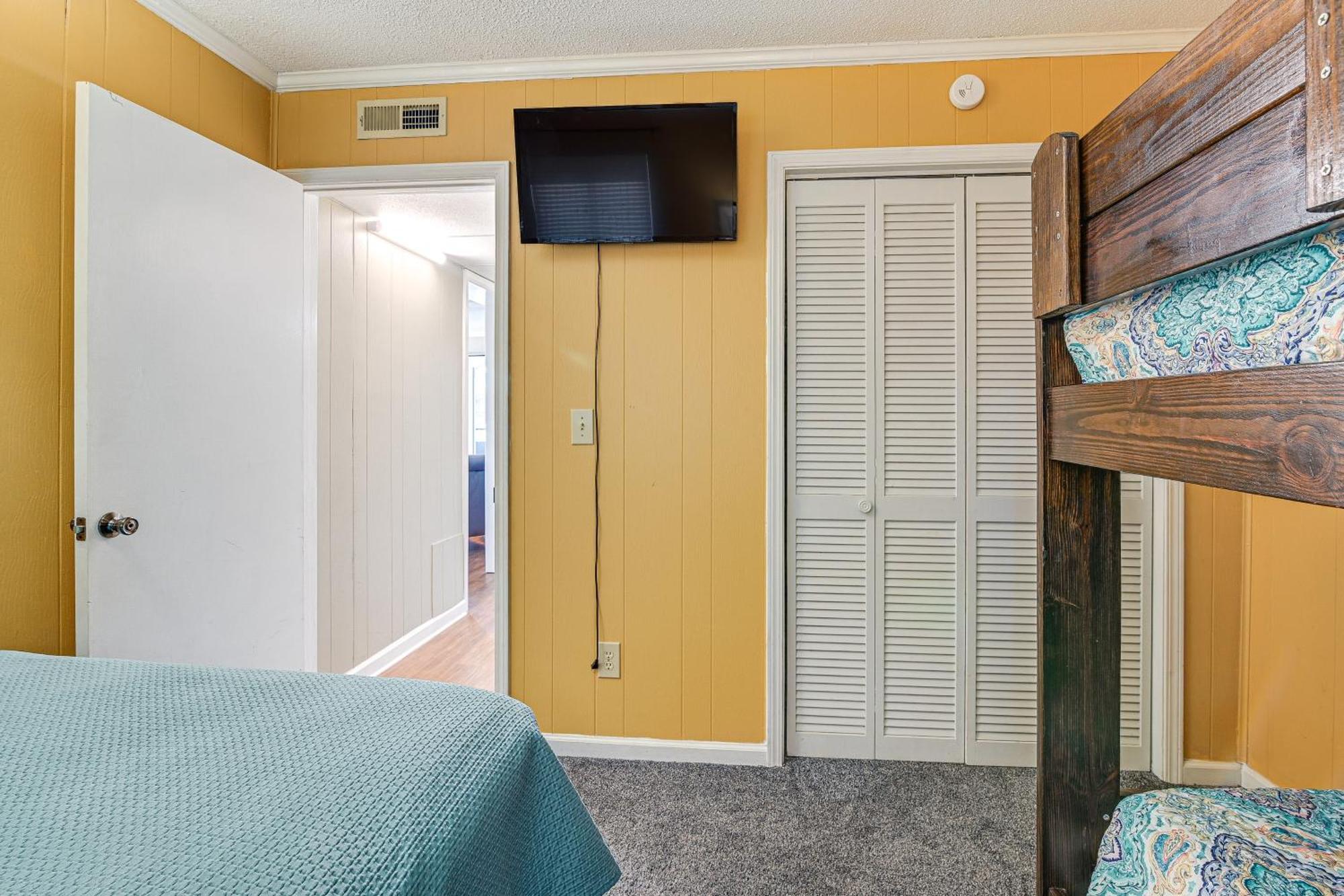 Coastal Condo On Beach With Community Pool Access! 미를 비치 외부 사진