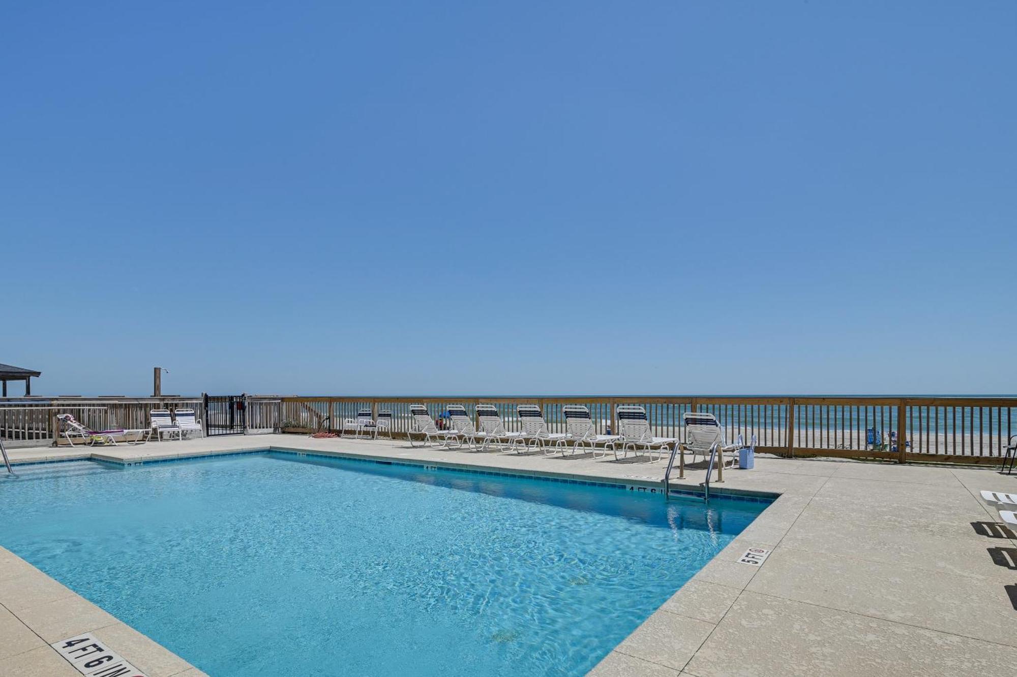 Coastal Condo On Beach With Community Pool Access! 미를 비치 외부 사진