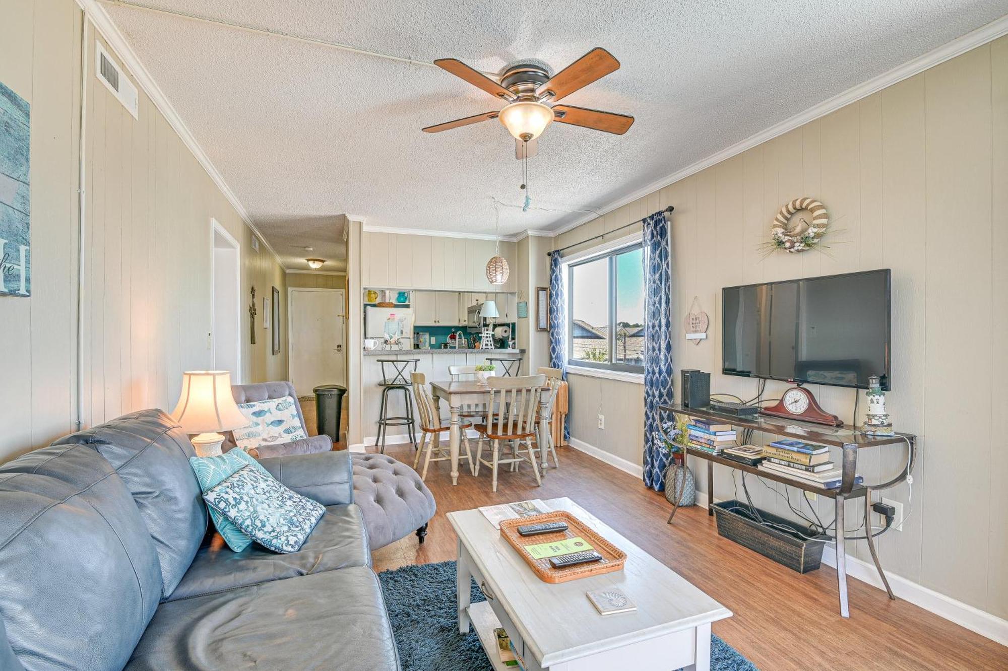 Coastal Condo On Beach With Community Pool Access! 미를 비치 외부 사진