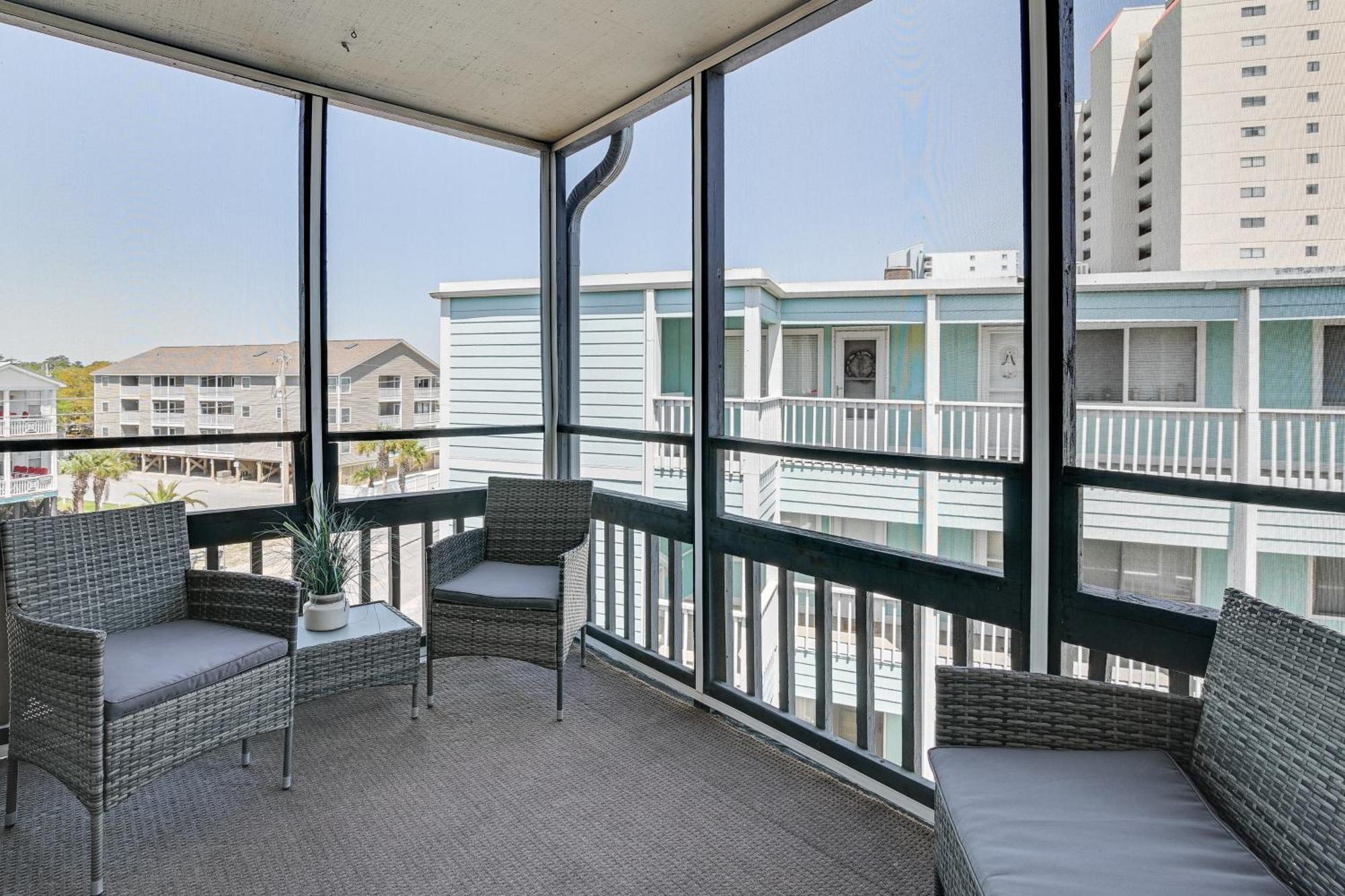Coastal Condo On Beach With Community Pool Access! 미를 비치 외부 사진